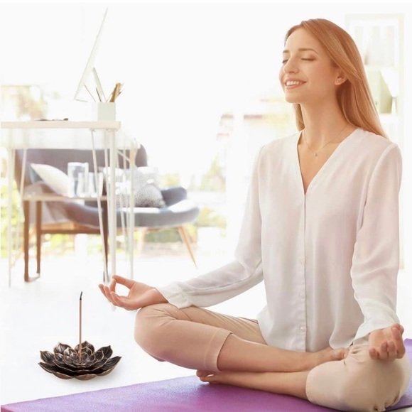 NILEVIBES Brass Lotus Flower Incense Sticks Holder 6Holes+Detachable Ash Catcher - Picture 6 of 10